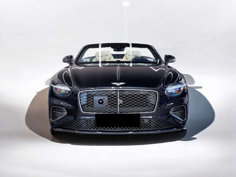 Azul Nuevo 2025 Bentley Continental Berlina | 399.000 € - Imagen 1/3