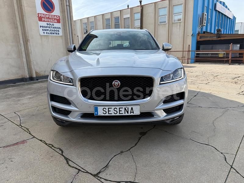 Usado Jaguar F-Pace Prestige 241 CV (177 kW) 2017 Gris / plata SUV