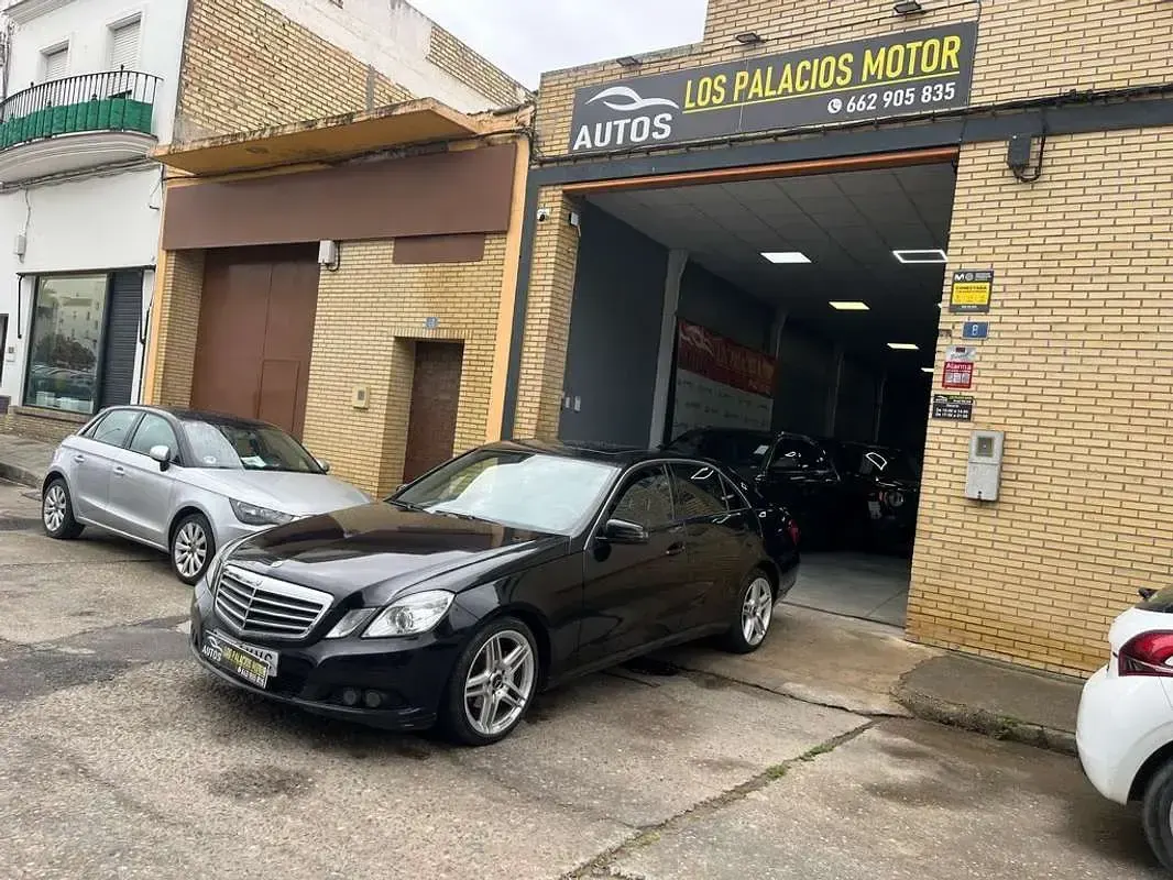 Occasion Mercedes E200 Elegance 136 PK (100 kW) 2011 Zwart Sedan