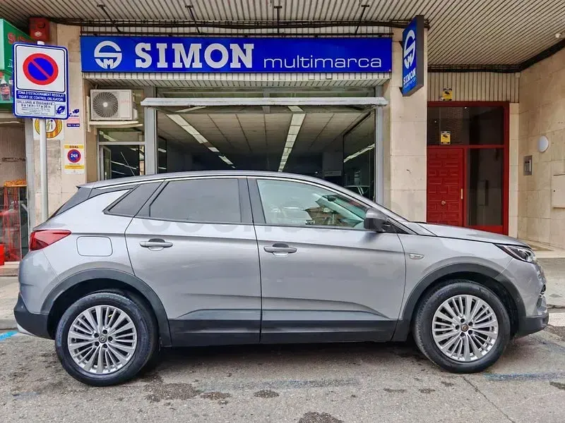Usado Opel Grandland X Excellence 130 CV (95 kW) 2017 Gris / plata SUV