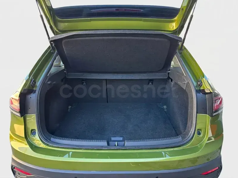 Usado VW Taigo Life 110 CV (80 kW) 2023 Verde SUV