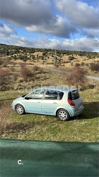 Usado Renault Scénic II Dynamique 105 CV (77 kW) 2008 Azul Monovolumen