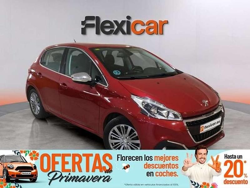 Usado Peugeot 208 82 CV (60 kW) 2016 Burdeos Utilitario