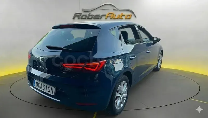 Usado Seat Leon Style 150 CV (110 kW) 2017 Azul Berlina