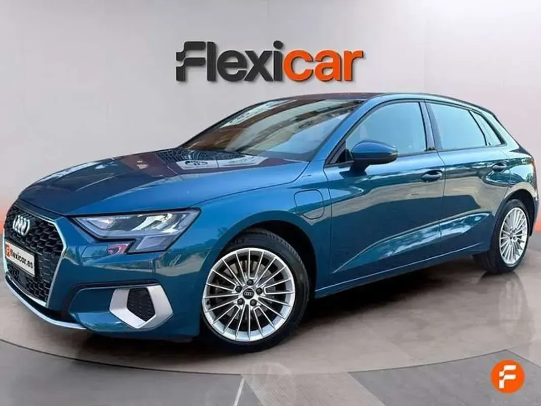 Usado Audi A3 Sportback Advanced 204 CV (150 kW) 2021 Azul Utilitario
