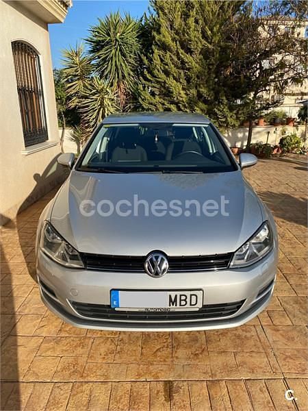 Usado VW Golf Sportsvan Advance 110 CV (80 kW) 2015 Gris / plata Monovolumen