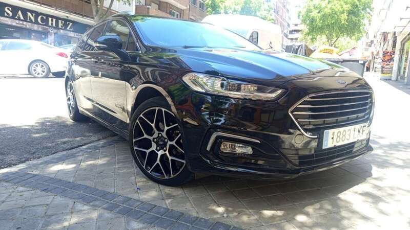 Negro Usado 2020 Ford Mondeo Titanium Berlina | 12.900 € (Precio justo) - Imagen 1/4