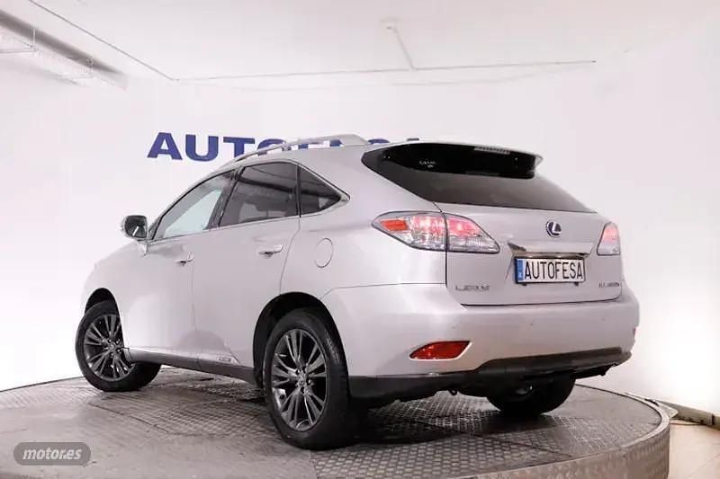 Usado Lexus RX450h Executive Line 299 CV (219 kW) 2011 Plateado SUV