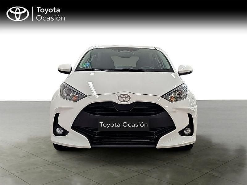 Używany Toyota Yaris Active 116 KM (85 kW) 2025 Biały Hatchback