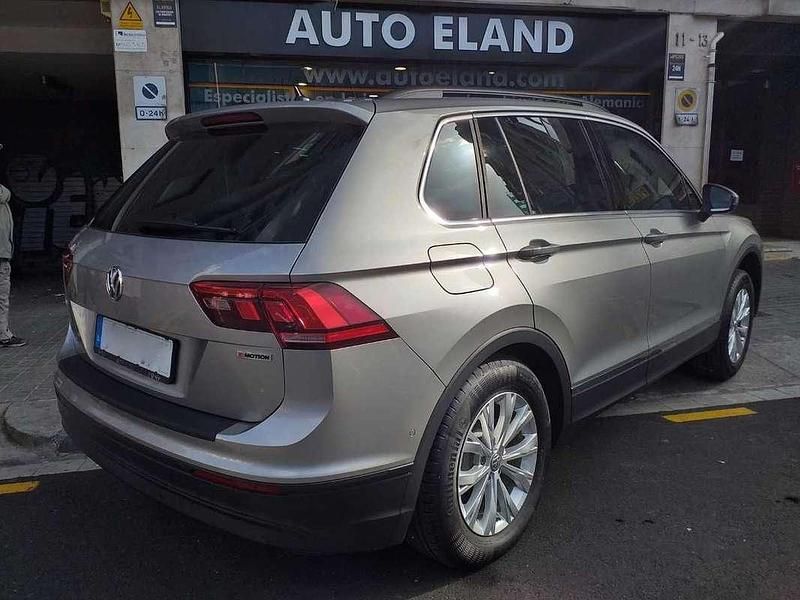 Usado VW Tiguan Sport 150 CV (110 kW) 2018 Plateado SUV