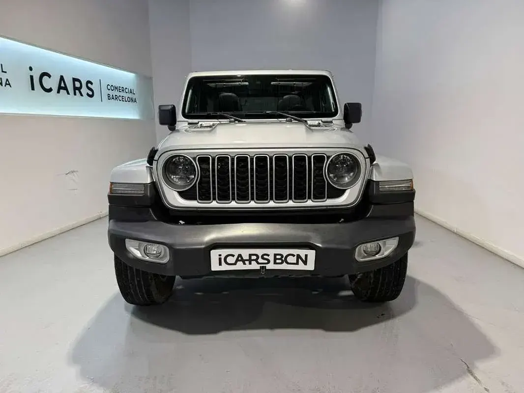 Usado Jeep Wrangler Unlimited Sahara 272 CV (200 kW) 2024 Gris SUV