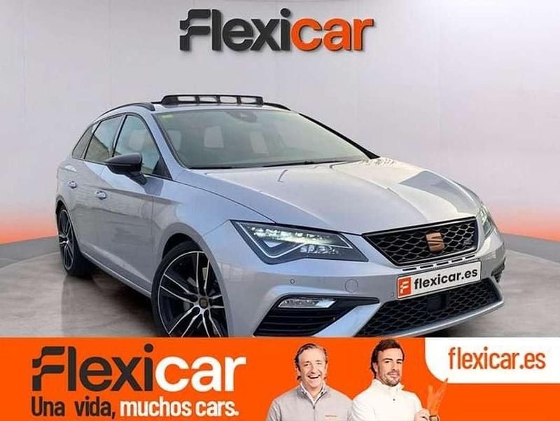 Usado Seat Leon ST 4Drive 300 CV (220 kW) 2019 Gris Familiar