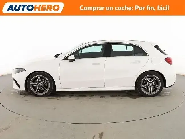 Usado Mercedes A200 AMG line 163 CV (119 kW) 2024 Blanco Berlina