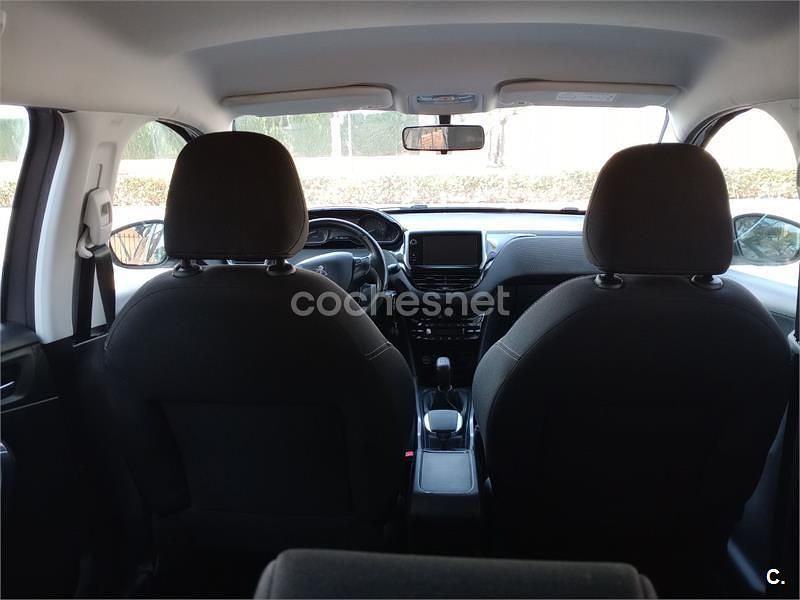 Usado Peugeot 2008 Active 100 CV (73 kW) 2016 Gris / plata SUV