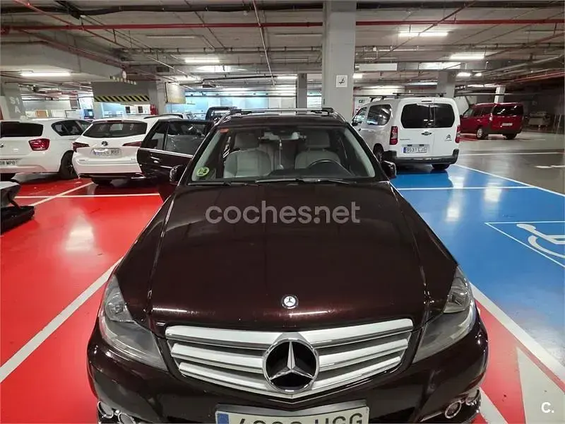 Usado Mercedes C220 Avantgarde 170 CV (125 kW) 2011 Marrón Familiar