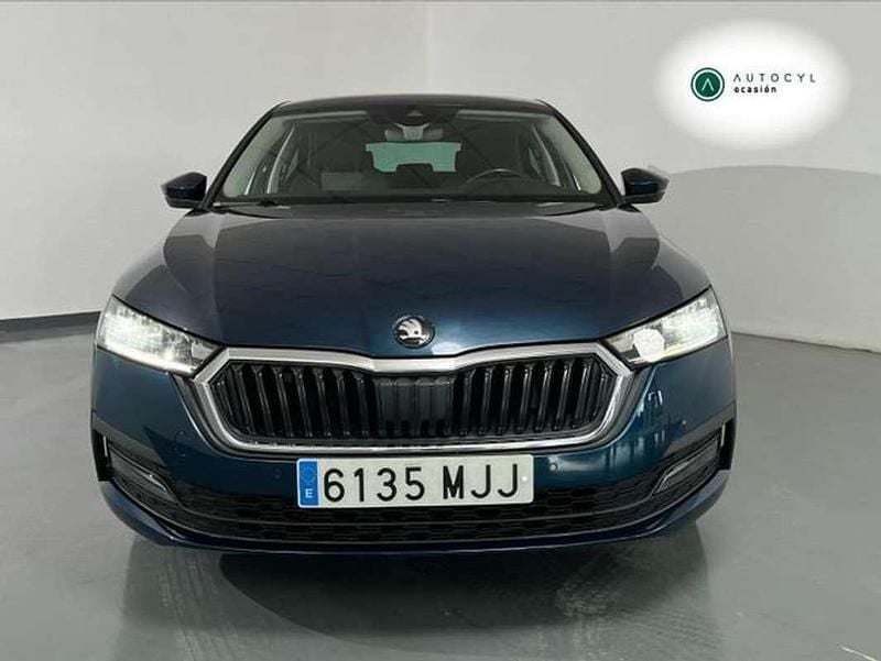 Usado Skoda Octavia Ambition 116 CV (85 kW) 2023 Azul Utilitario