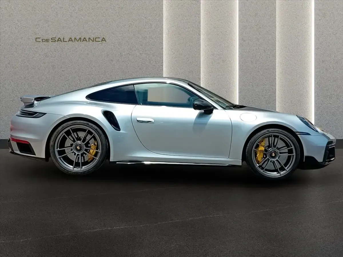 Usado Porsche 911 Turbo S 650 CV (478 kW) 2021 Plata metalizado Coupe