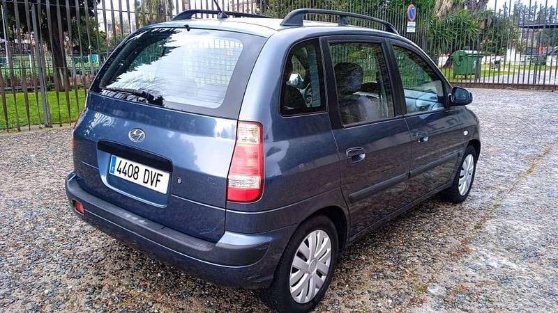 Usado Hyundai Matrix GLS 109 CV (80 kW) 2006 Azul Monovolumen