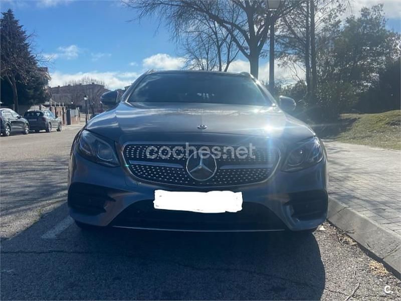 Usado Mercedes E300 306 CV (225 kW) 2019 Gris / plata Familiar