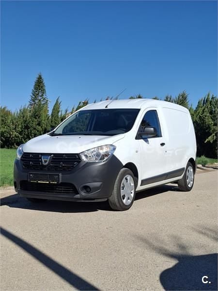 Usado Dacia Dokker Base 102 CV (75 kW) 2019 Blanco Monovolumen