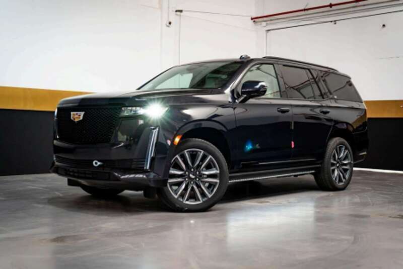 Usado Cadillac Escalade 426 CV (313 kW) 2023 Negro SUV