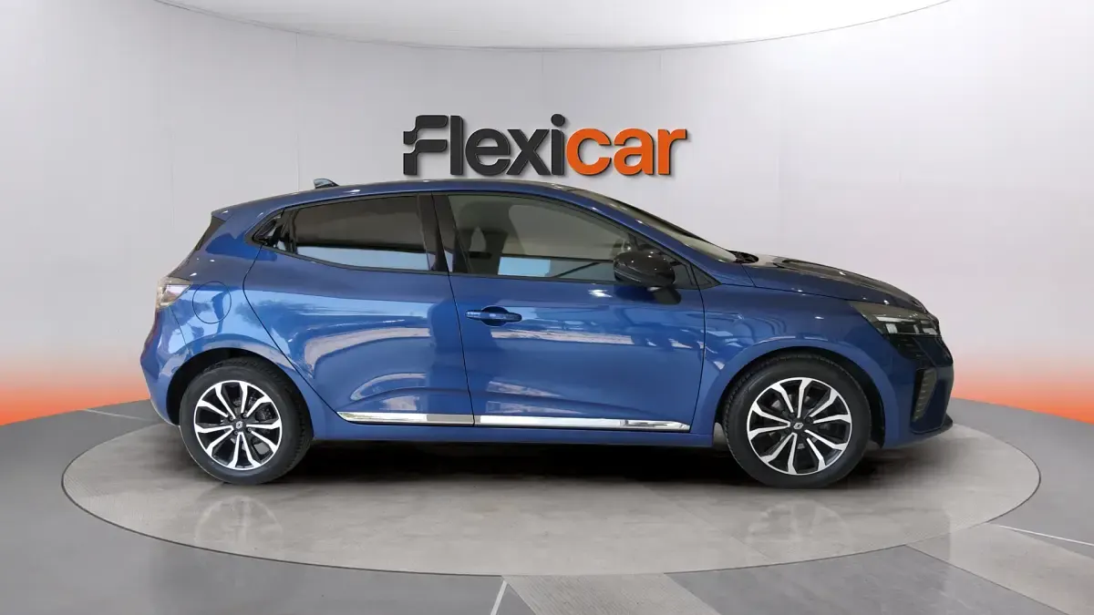 Usado Renault Clio V Techno 90 CV (66 kW) 2025 Azul Berlina