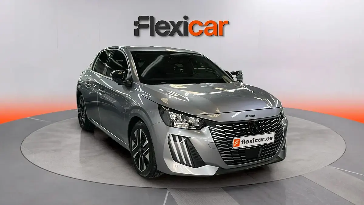 Usado Peugeot 208 Allure 101 CV (74 kW) 2025 Utilitario