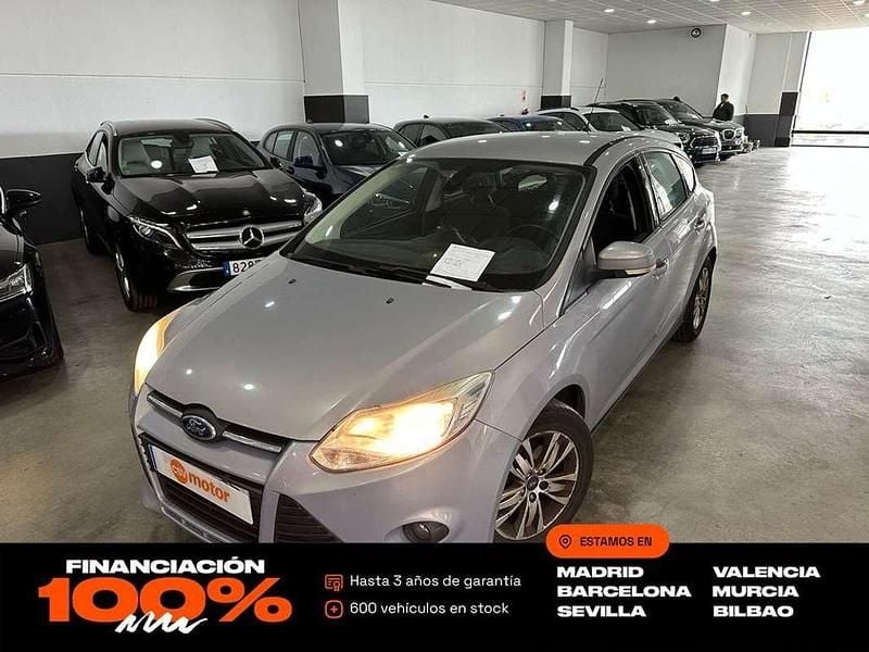 Gris Usado 2014 Ford Focus Trend Utilitario | 5250 € (Buen precio) - Imagen 1/4