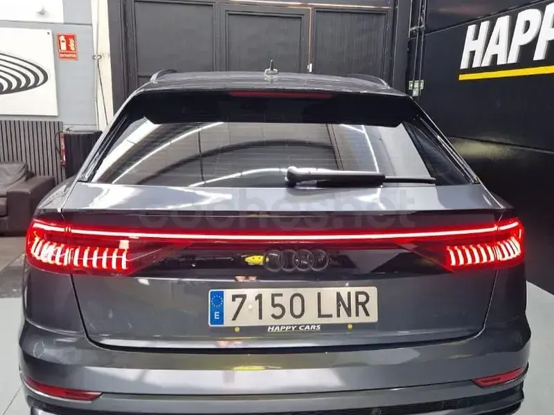 Usado Audi Q8 S-Line 231 CV (169 kW) 2021 Gris / plata SUV