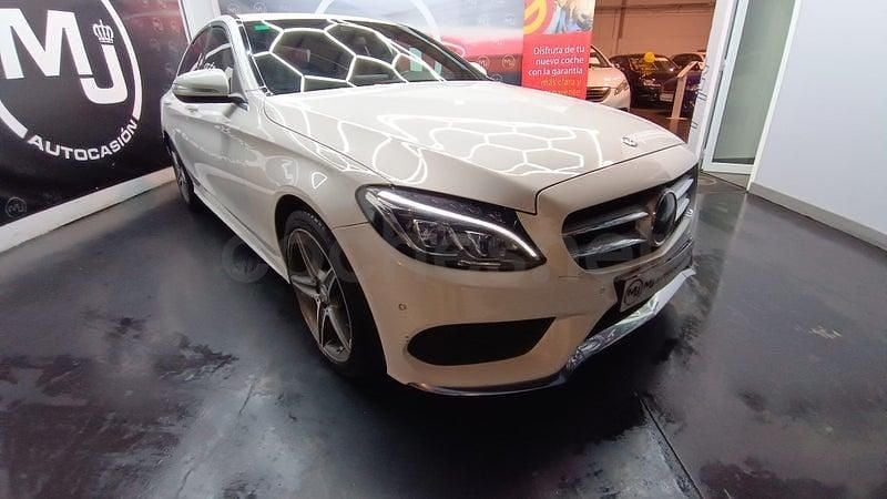 Usado Mercedes C250 AMG line 204 CV (150 kW) 2014 Blanco Berlina