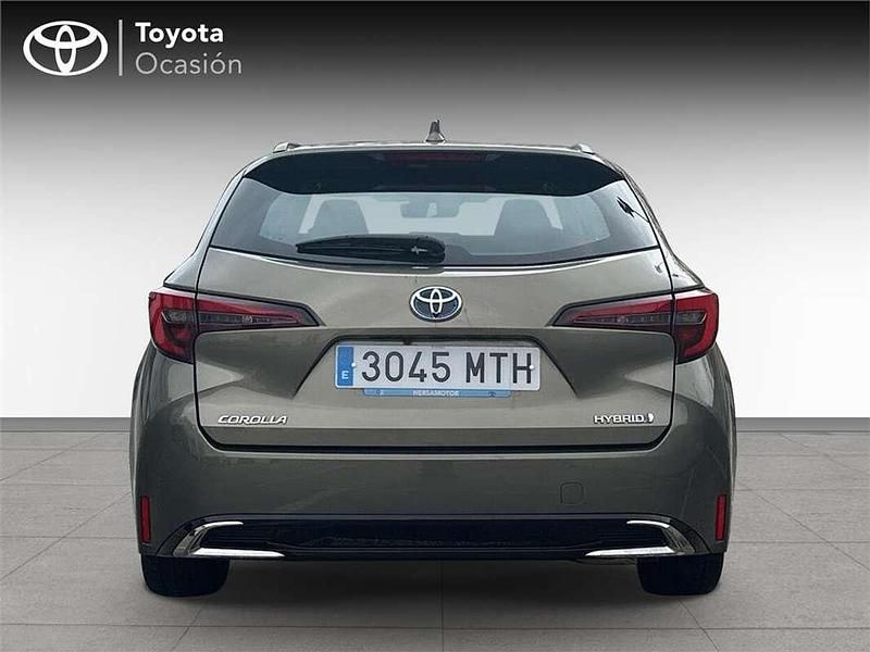 Usado Toyota Corolla Active 140 CV (102 kW) 2024 Familiar
