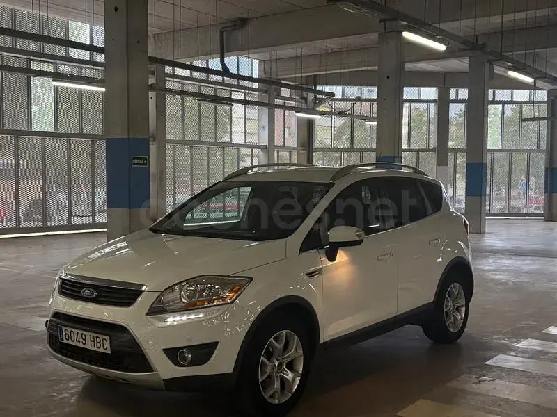 Usado Ford Kuga Titanium 140 CV (102 kW) 2012 Blanco SUV