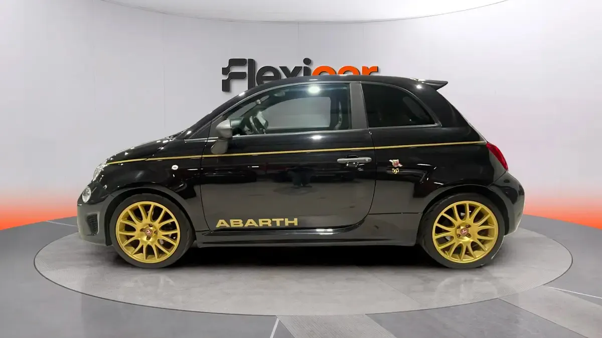 Usado Abarth 595 165 CV (121 kW) 2021 Negro Berlina