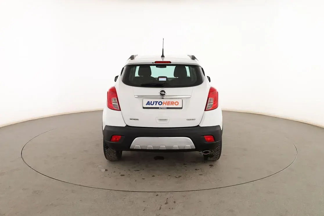 Usado Opel Mokka Selective 140 CV (102 kW) 2015 Blanco SUV