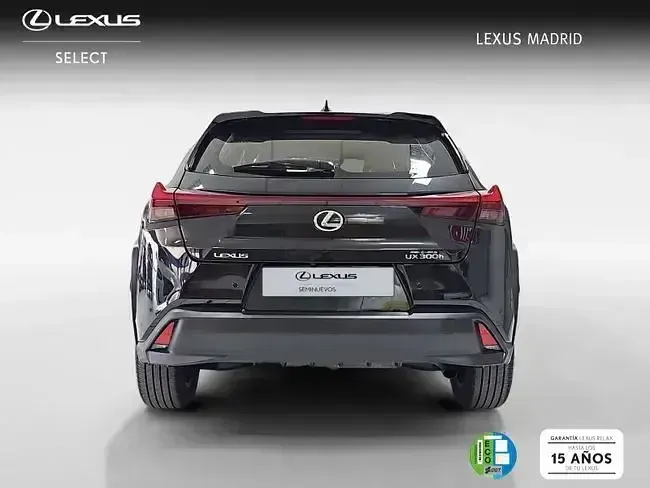 Usado Lexus UX 198 CV (145 kW) 2026 Negro SUV