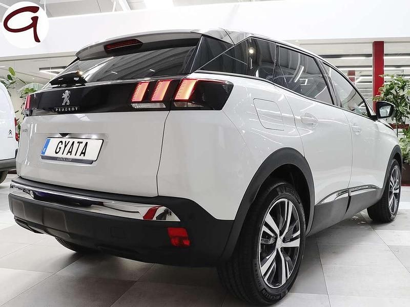 Usado Peugeot 3008 Allure 131 CV (96 kW) 2024 Blanco SUV