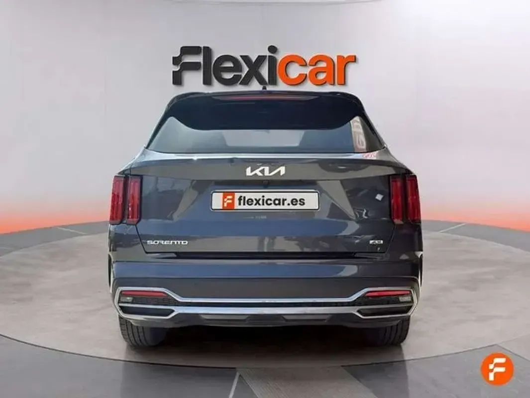 Usado Kia Sorento 194 CV (142 kW) 2023 Negro SUV