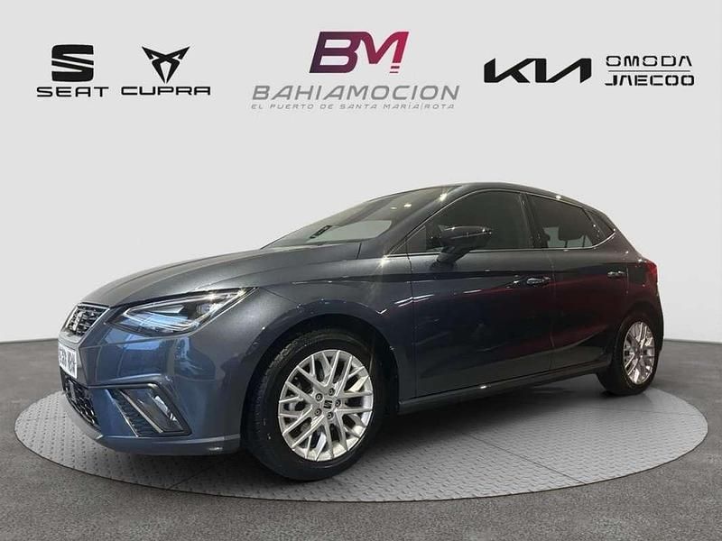 Usado Seat Ibiza FR 116 CV (85 kW) 2025 Gris Utilitario