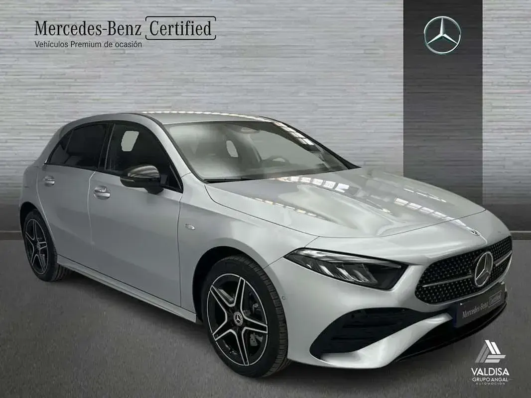 Usado Mercedes A250 218 CV (160 kW) 2025 Berlina