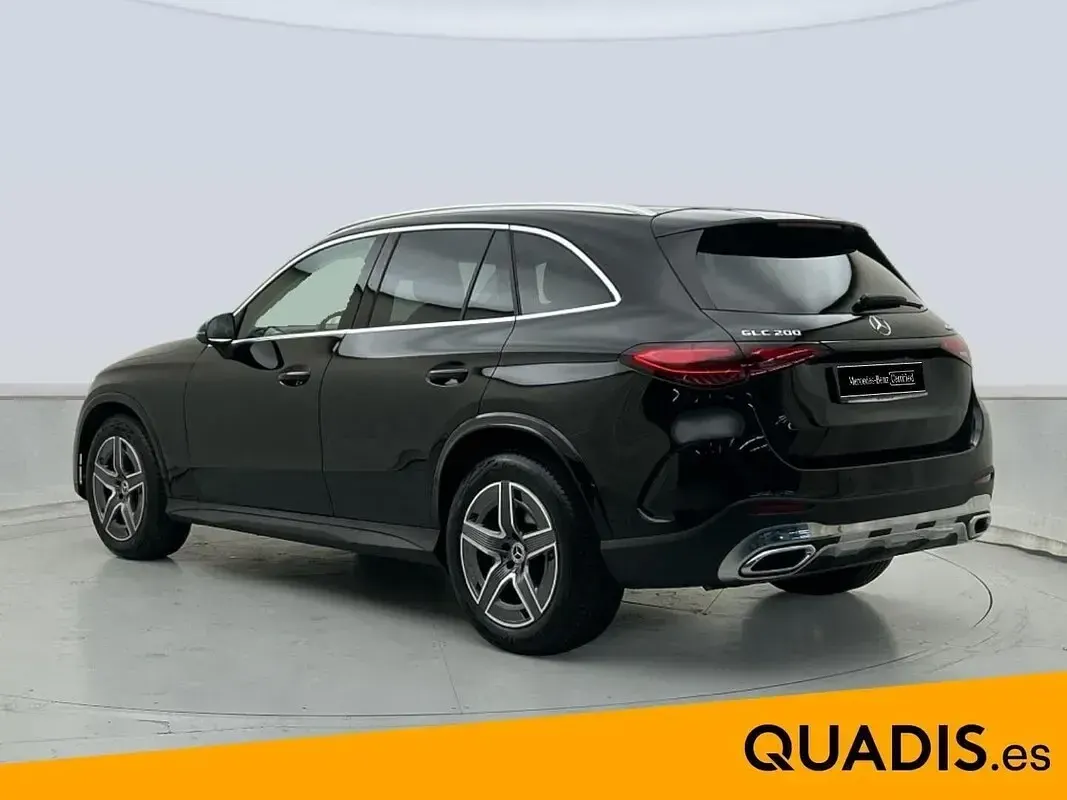 Usado Mercedes GLC200 204 CV (150 kW) 2025 Negro SUV