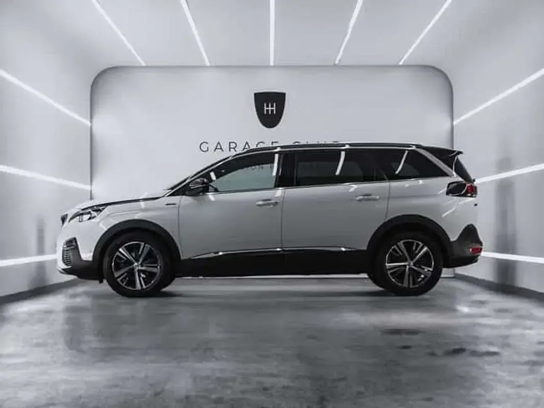 Usado Peugeot 5008 Allure 120 CV (88 kW) 2020 SUV