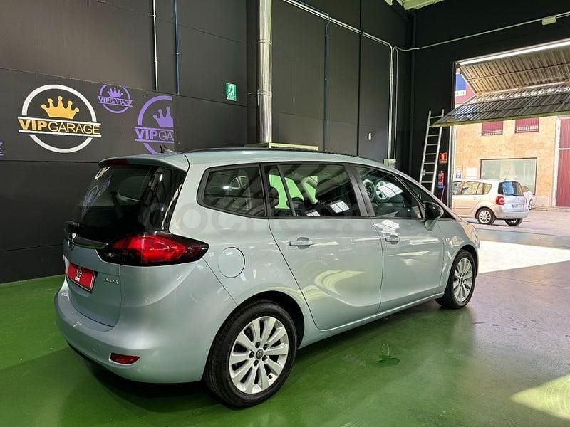 Usado Opel Zafira Tourer Selective 130 CV (95 kW) 2014 Gris / plata Monovolumen