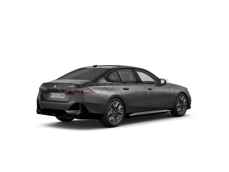 Occasion BMW 520 Comfort Edition 197 PK (144 kW) 2023 Grijs Sedan