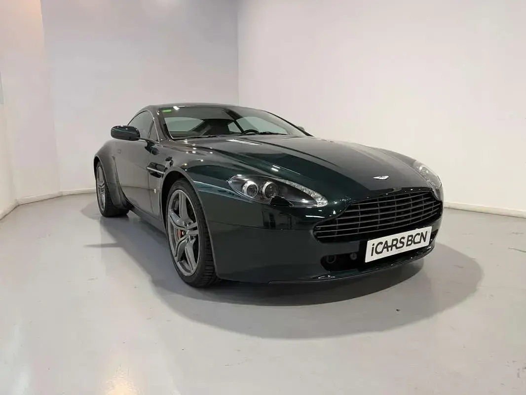 Usado Aston Martin Vantage 426 CV (313 kW) 2011 Negro Coupe