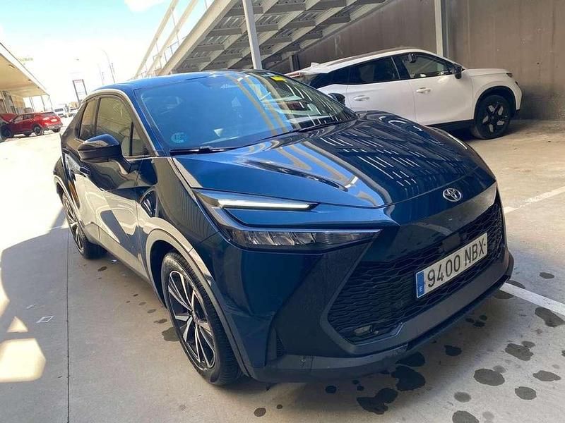 Usado Toyota C-HR Advance 141 CV (103 kW) 2025 Azul SUV