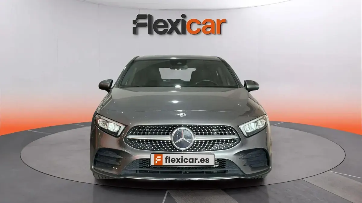 Usado Mercedes A200 150 CV (110 kW) 2021 Gris Berlina