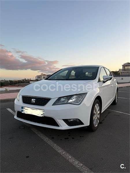 Käytetty Seat Leon I-Tech 105 HP (77 kW) 2015 Valkoinen Sedan