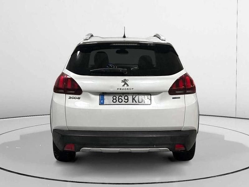 Usado Peugeot 2008 Allure 110 CV (80 kW) 2017 Blanco SUV