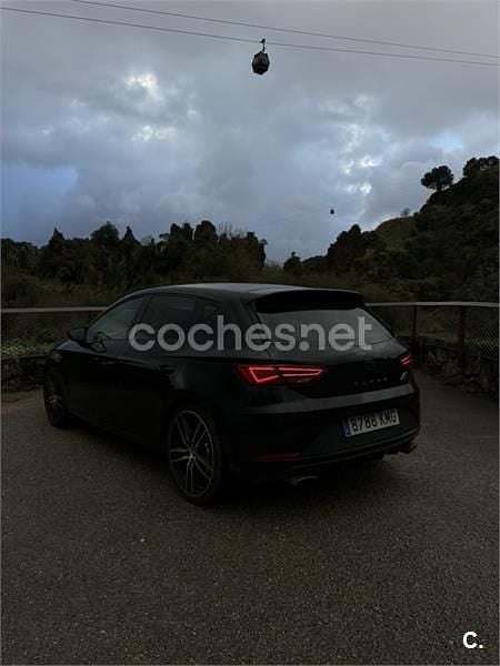 Usado Seat Leon CUPRA 300 CV (220 kW) 2018 Negro Berlina