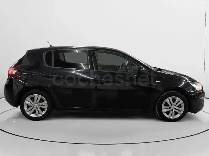Usado Peugeot 308 Style 110 CV (80 kW) 2017 Azul Berlina